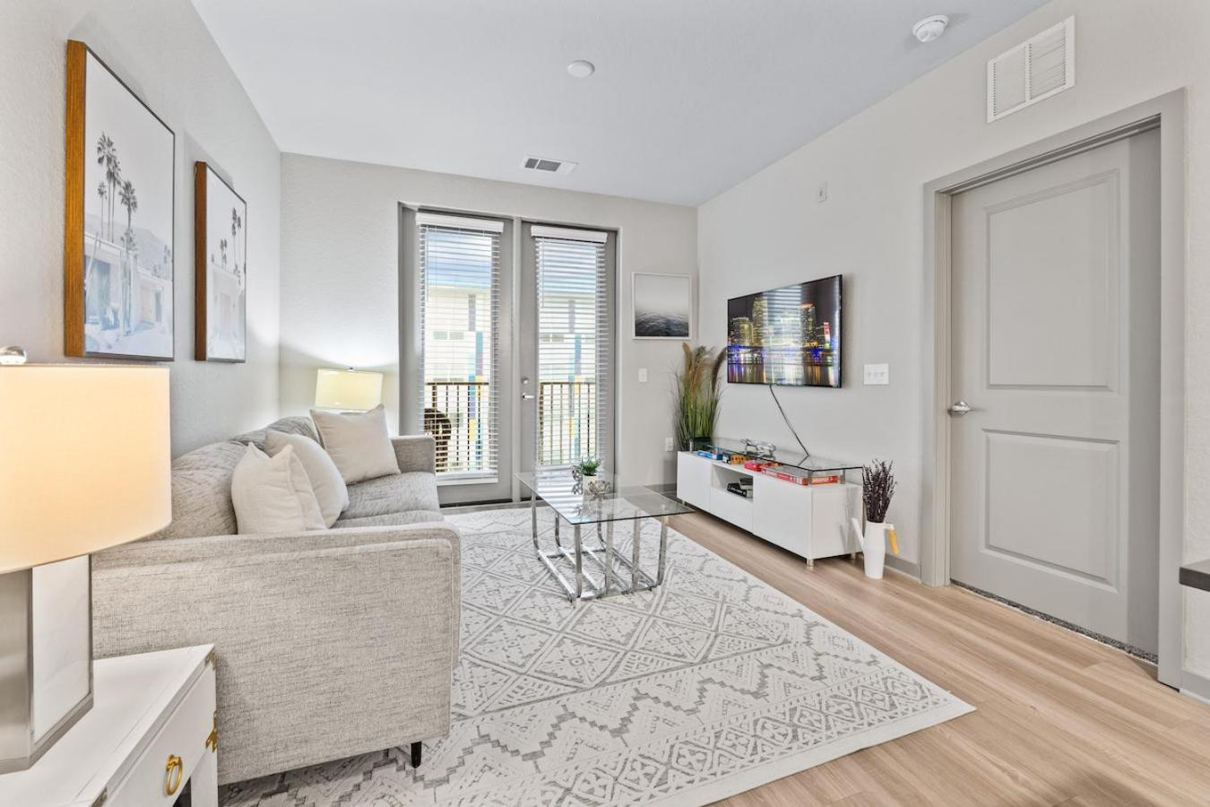 Tropicana Field 1 Bed In Downtown St Pete With Free Parking Сент-Питерсберг Экстерьер фото