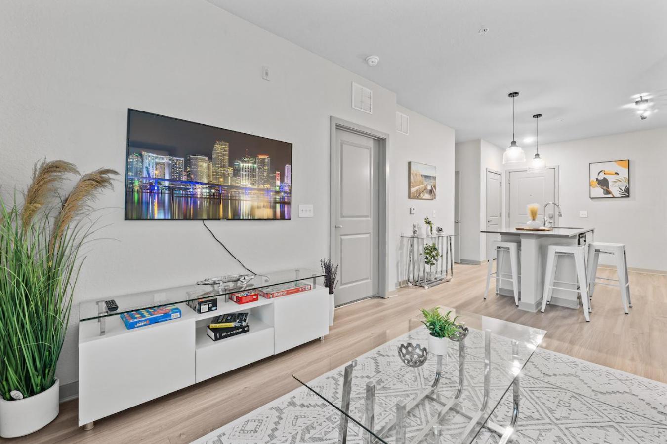 Tropicana Field 1 Bed In Downtown St Pete With Free Parking Сент-Питерсберг Экстерьер фото