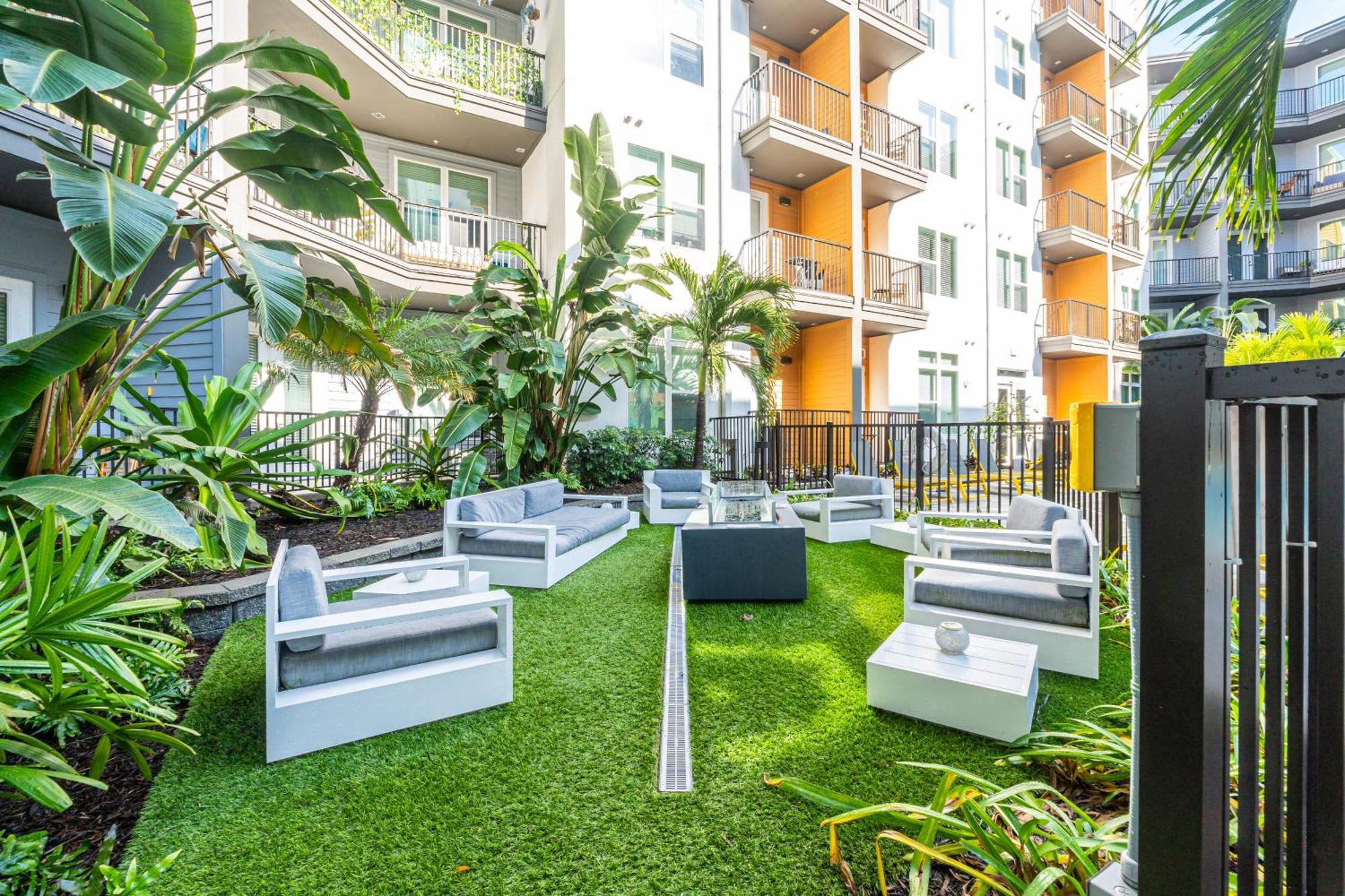 Tropicana Field 1 Bed In Downtown St Pete With Free Parking Сент-Питерсберг Экстерьер фото